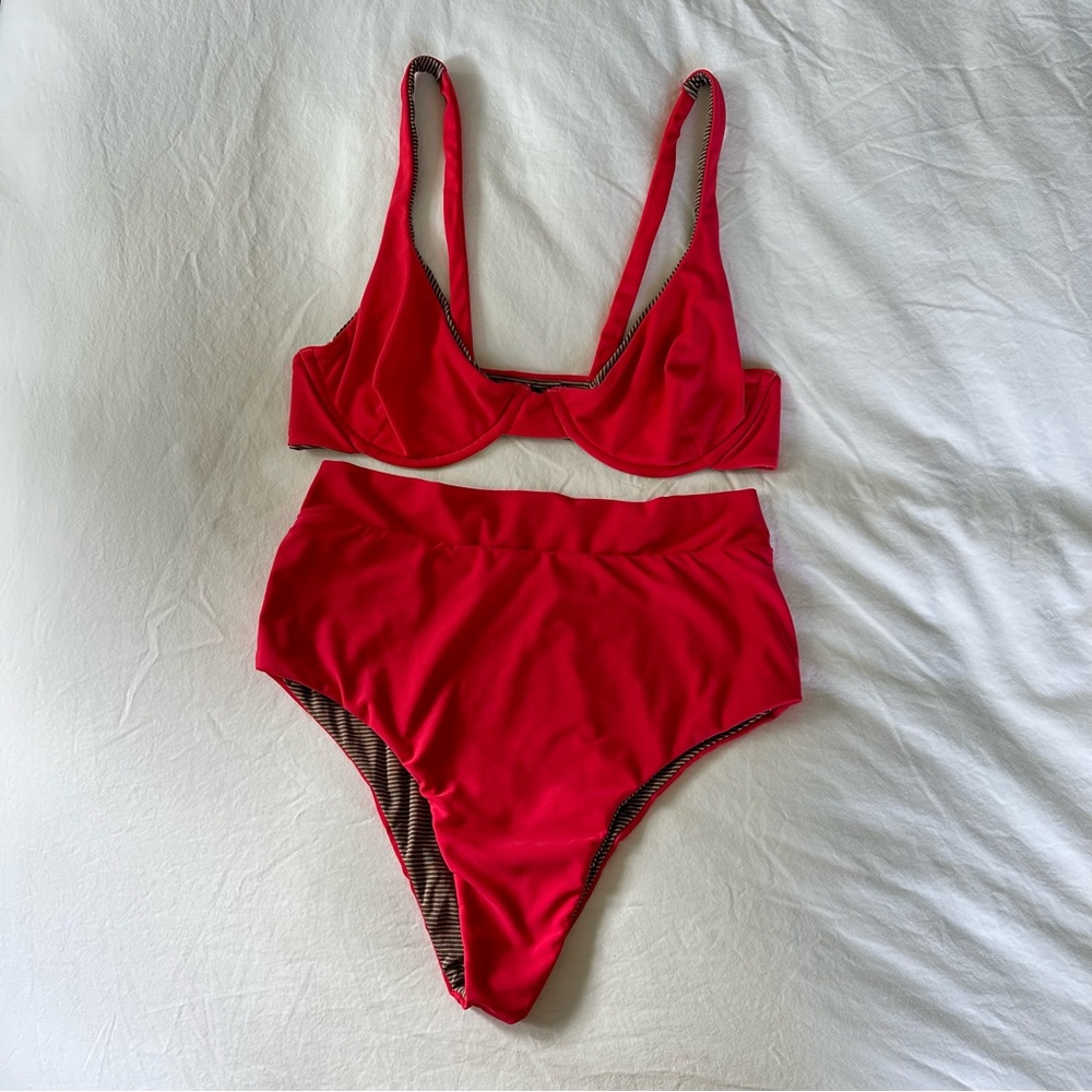 ACACIA Geneva Top and Solento Bottom in color Torch Top - XL Bottom - Large